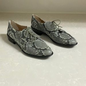 Banana Republic Leather Snake Print Flats